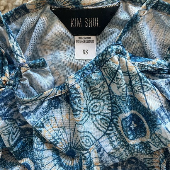 Kim Shui Shell Print Ruched Mini Dress and Gloves - Picture 3 of 6